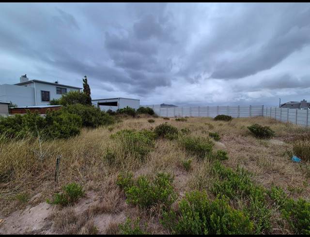 LAND FOR SALE IN PERLEMOENBAAI